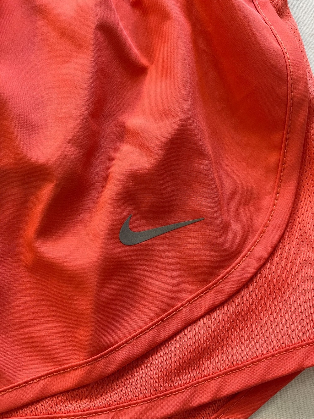 Nike Tempo Dri-FIT Running Shorts Women’s Small liner HM6096-814 Coral Orange - Picture 7 of 13